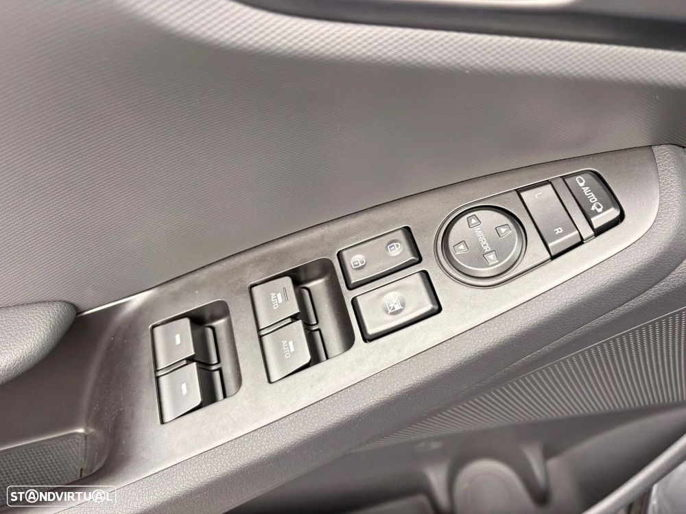 Hyundai Ioniq Premium - 25