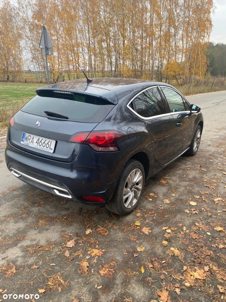 Citroën DS4 1.6 HDi SoChic - 10