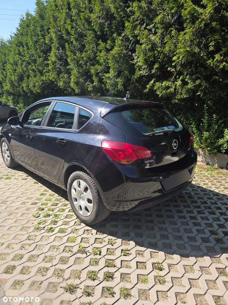 Opel Astra 1.7 CDTI Enjoy - 5