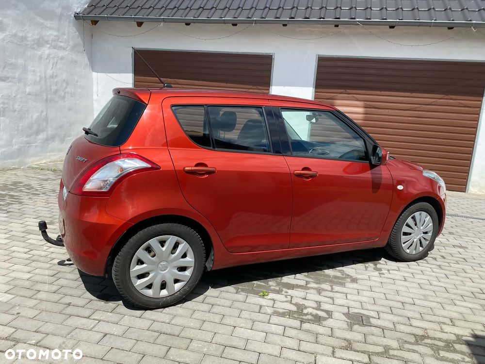 Suzuki Swift - 2