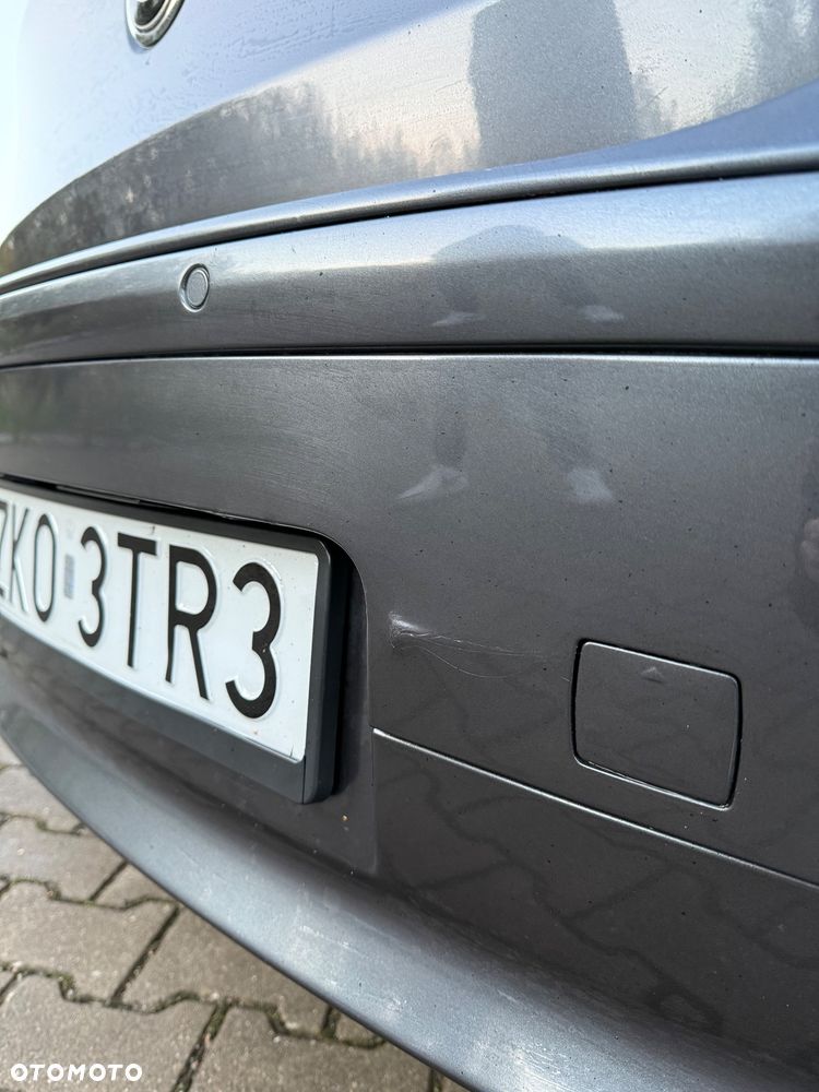 BMW Seria 1 2005 photo 4