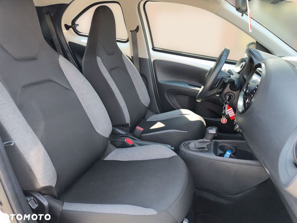 Toyota Aygo X - 11