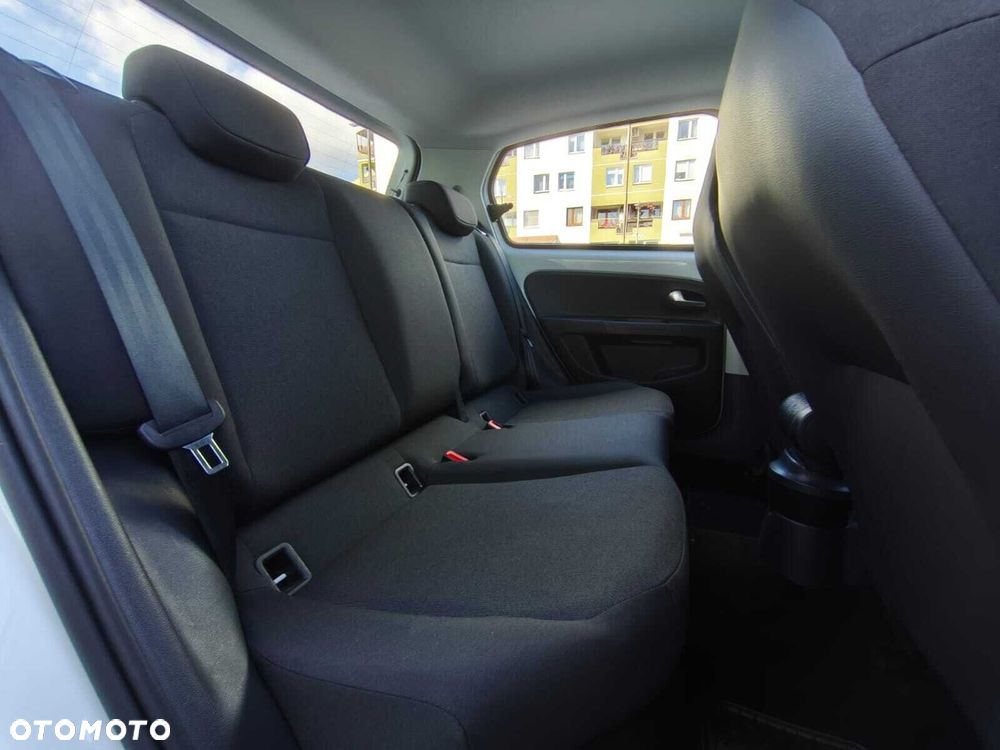 Volkswagen up! 1.0 move - 10