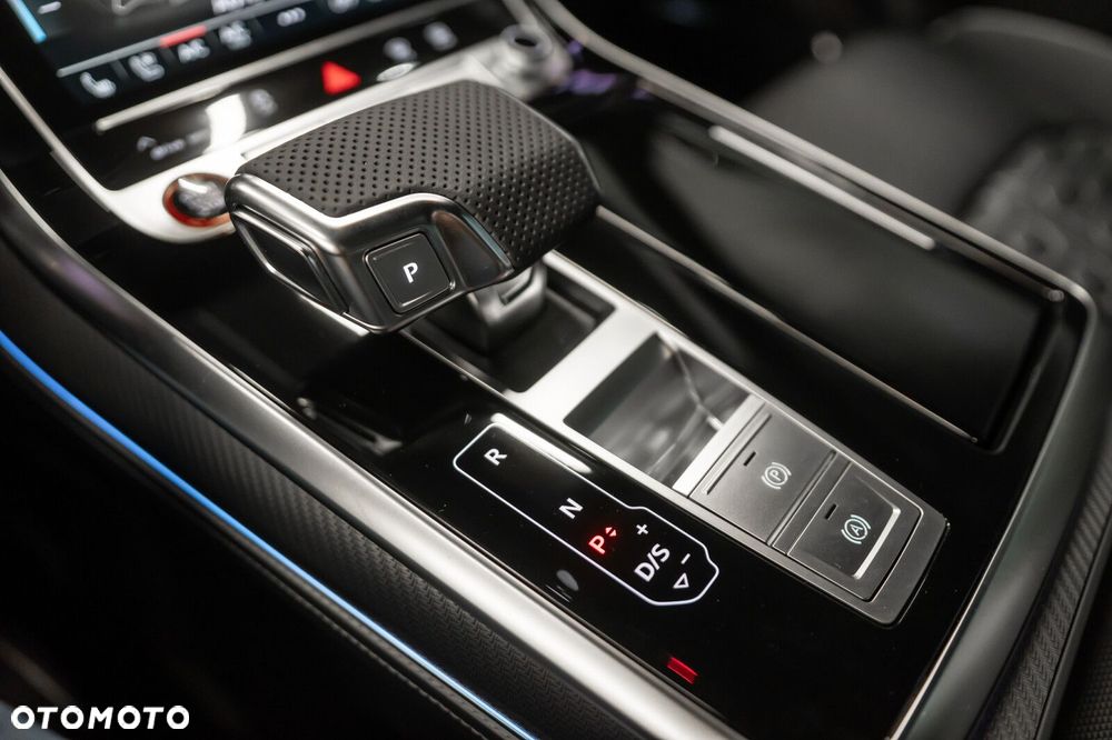 Audi RS Q8 - 25