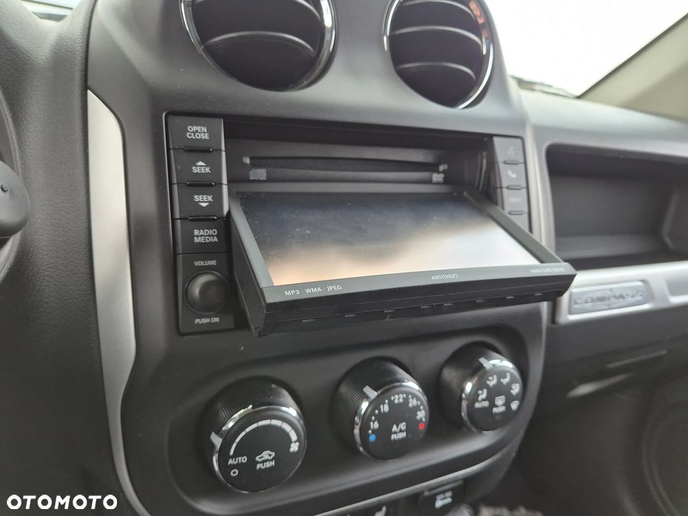 Jeep Compass - 31
