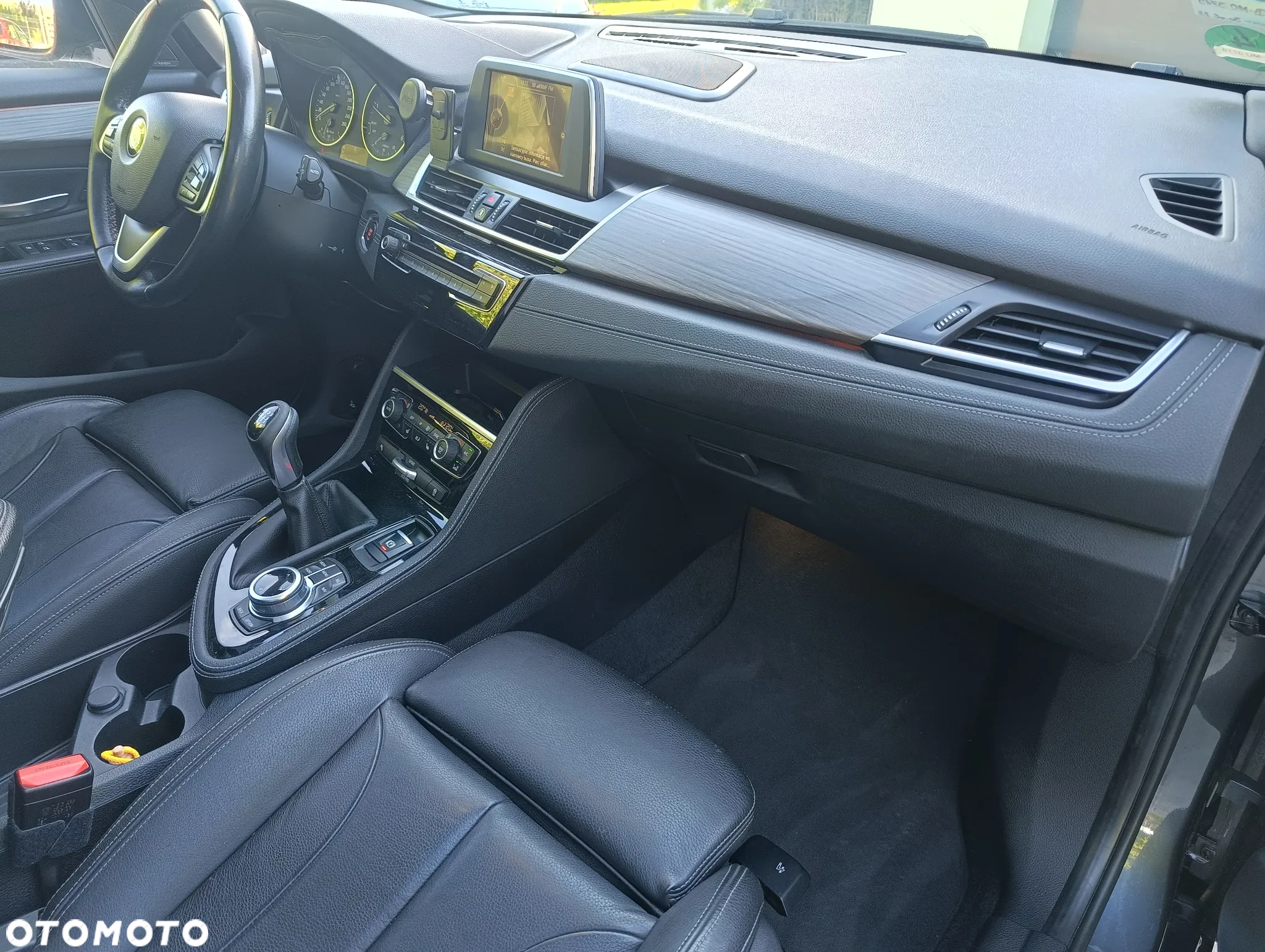 BMW Seria 2 220d Gran Tourer M Sport - 12