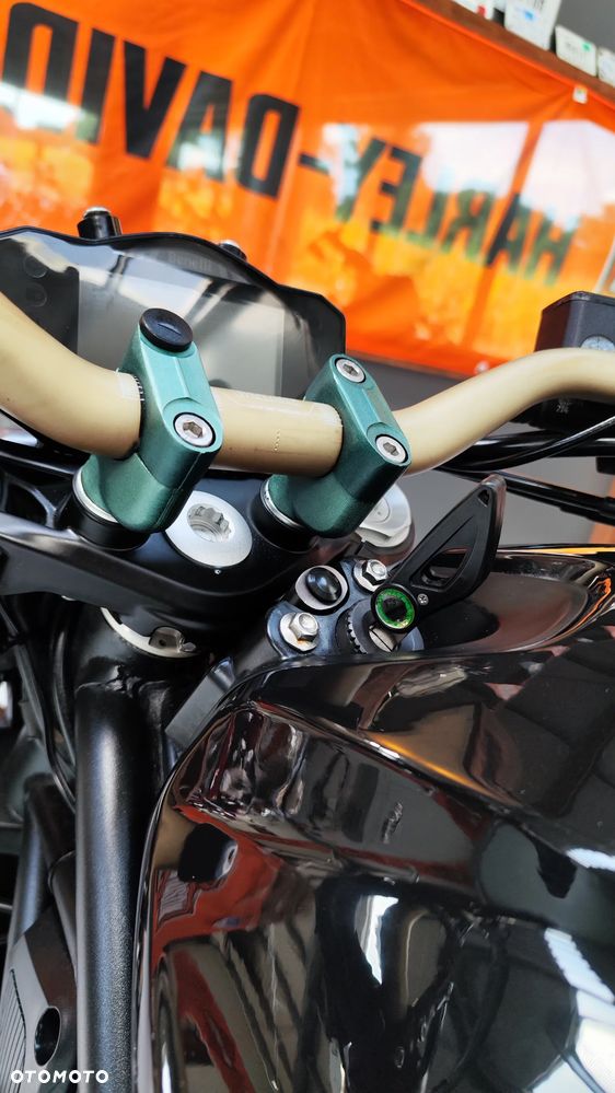 Benelli 752 S - 30