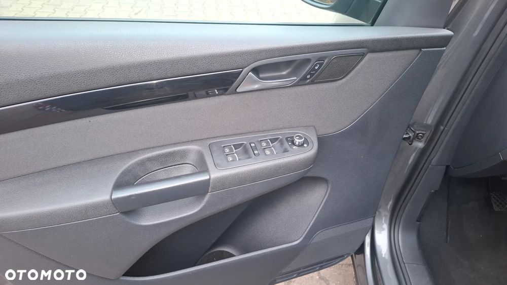 Seat Alhambra 2.0 TDI DPF Ecomotive - 11