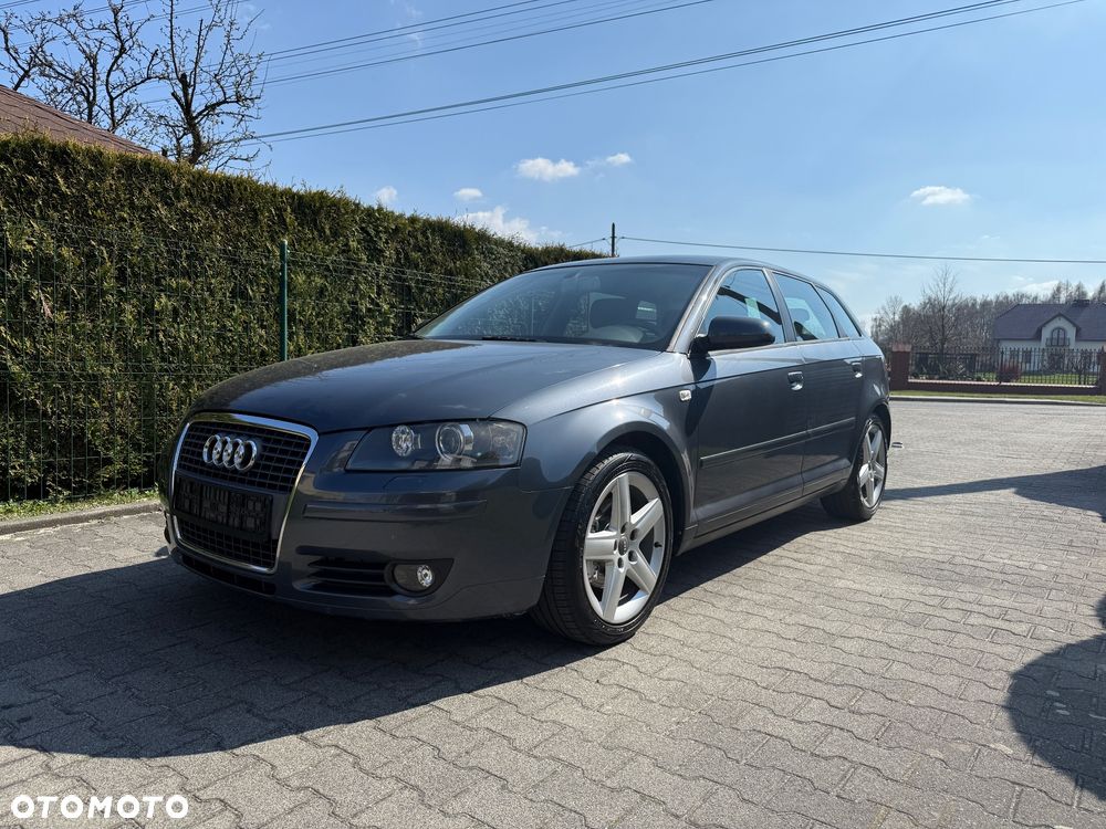 Audi A3 Sportback - 1