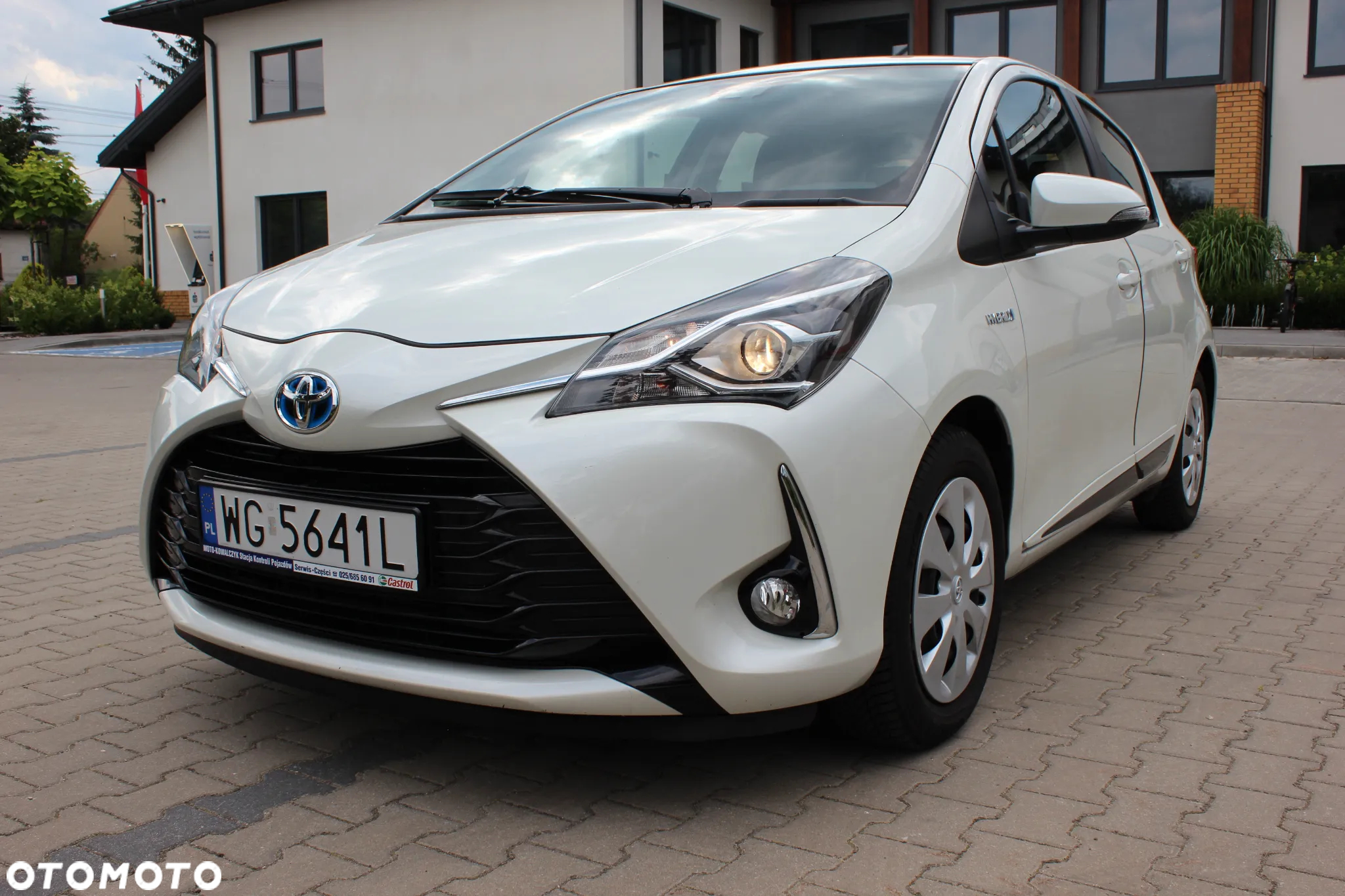 Toyota Yaris Hybrid 1.5 VVT-i Comfort - 10