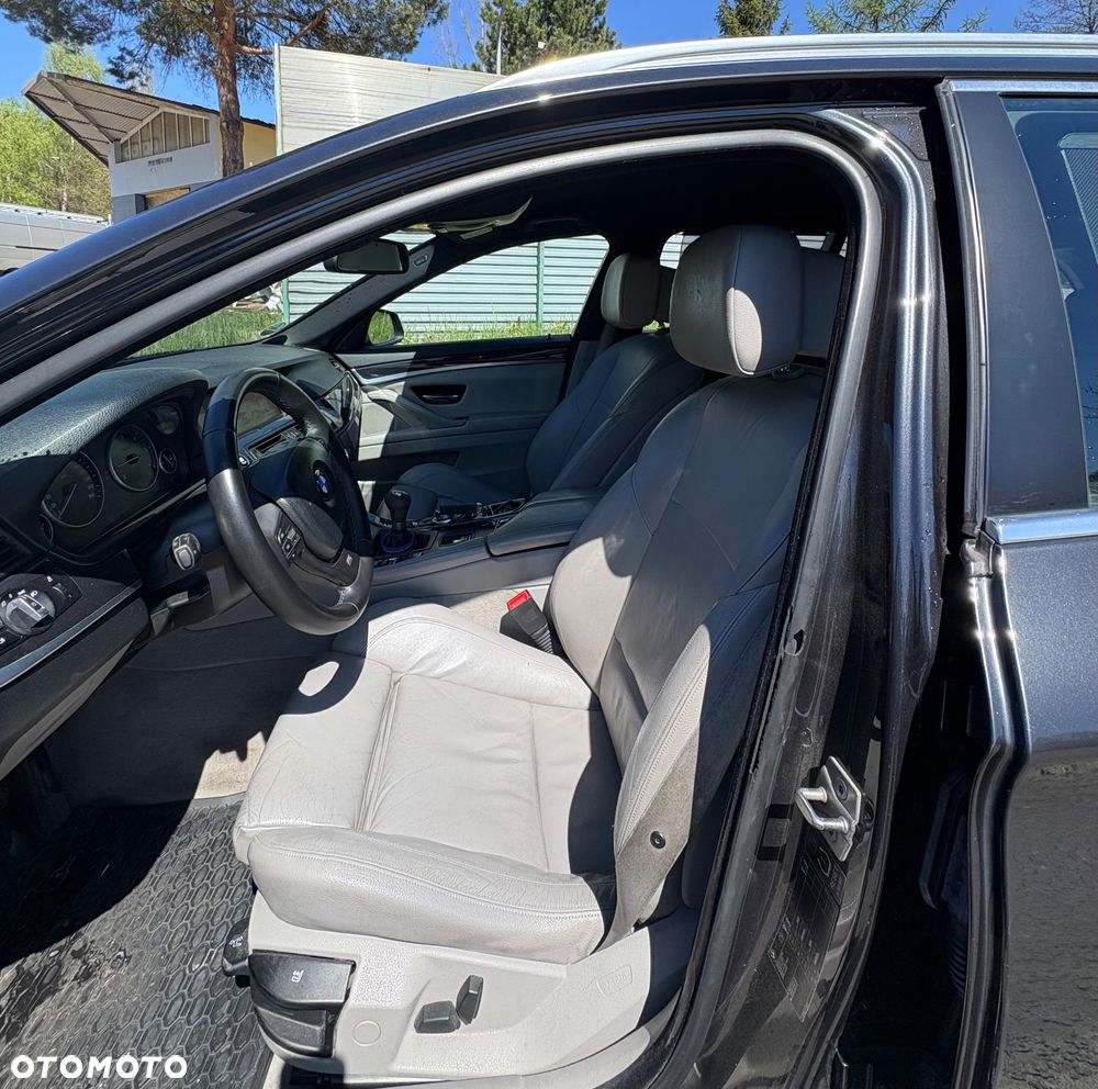 BMW Seria 5 520d - 5