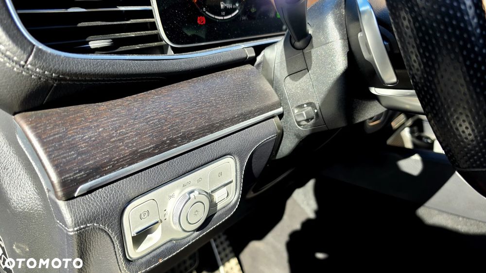 Mercedes-Benz GLE 300 d 4-Matic - 31