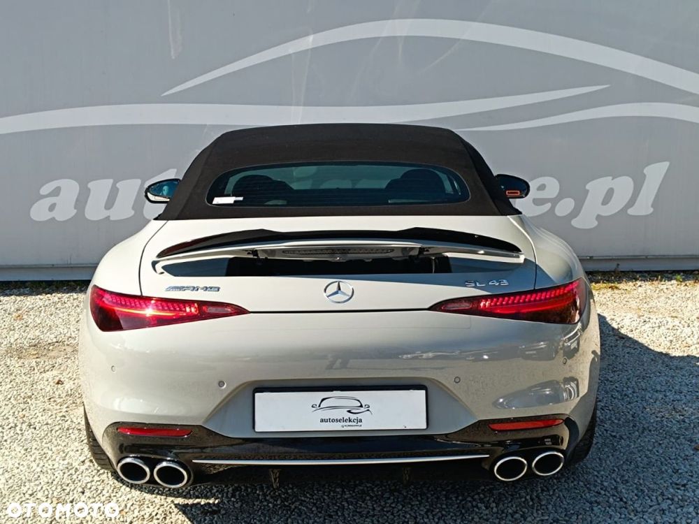 Mercedes-Benz SL - 21