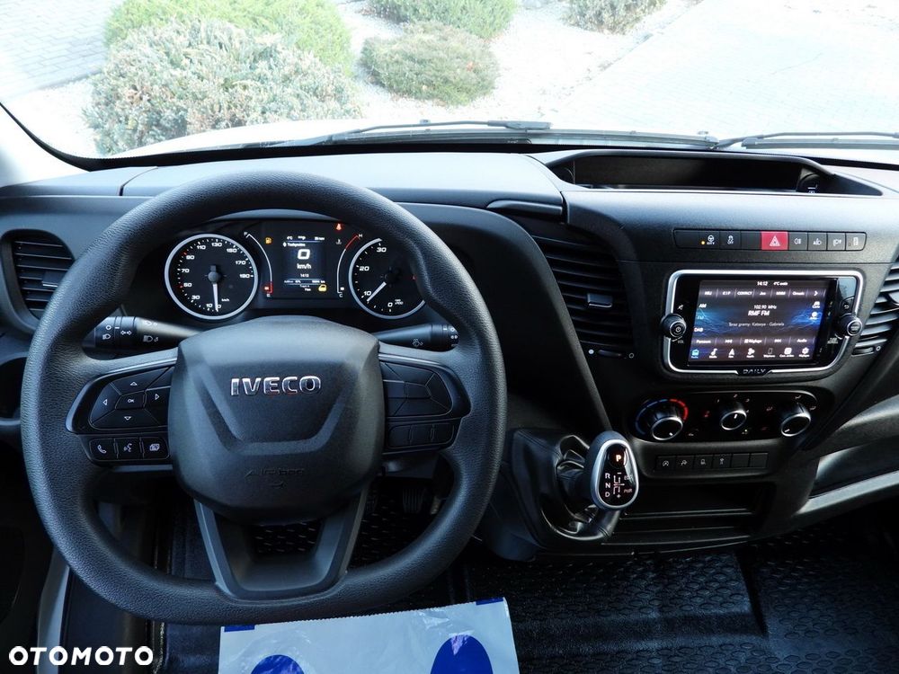 Iveco DAILY 35S14 FURGON CHŁODNIA  0*C ZASILANIE 230V NAWIGACJA AUTOMAT  KLIMATYZACJA  140KM - 33
