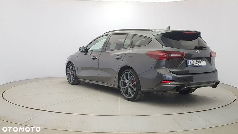 Ford Focus - 5