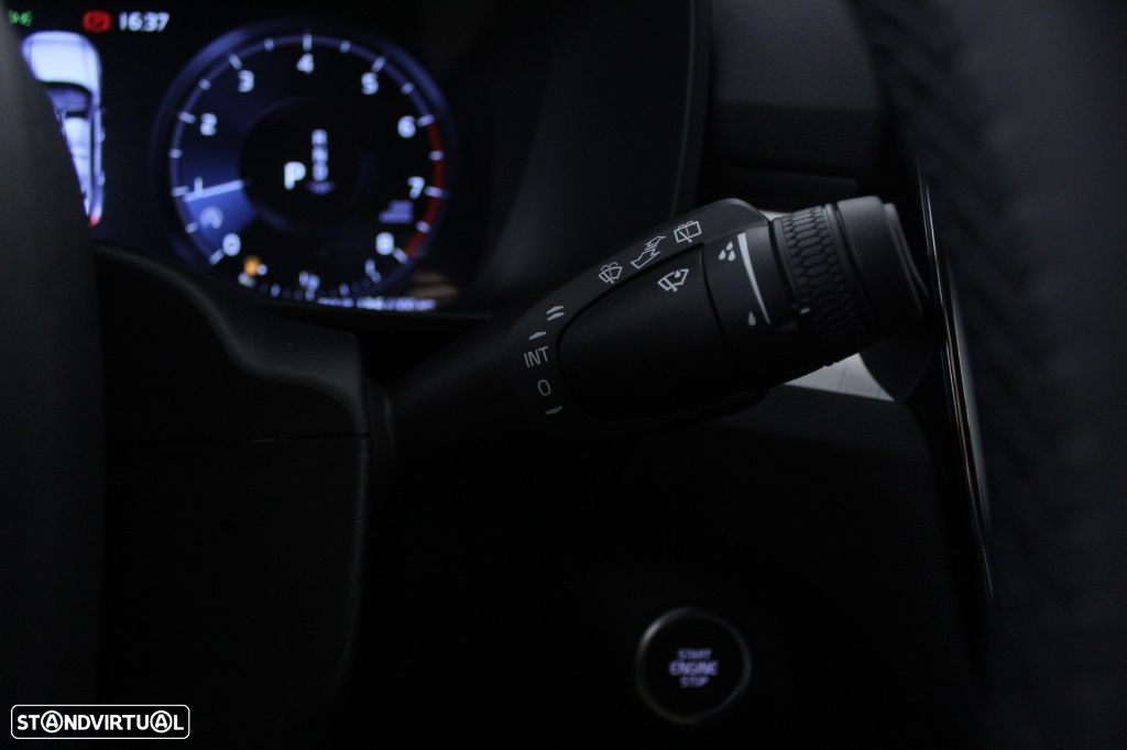 Volvo XC 40 1.5 T2 Core Auto - 25