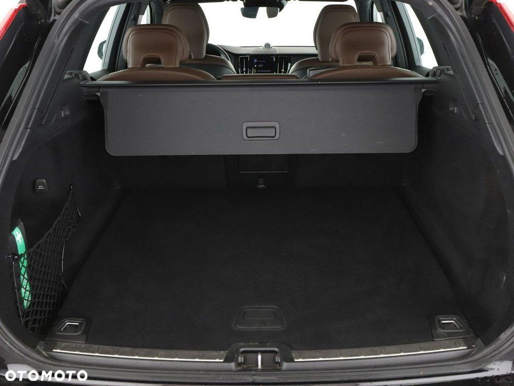 Volvo XC 60 T6 AWD Recharge Geartronic Inscription - 21