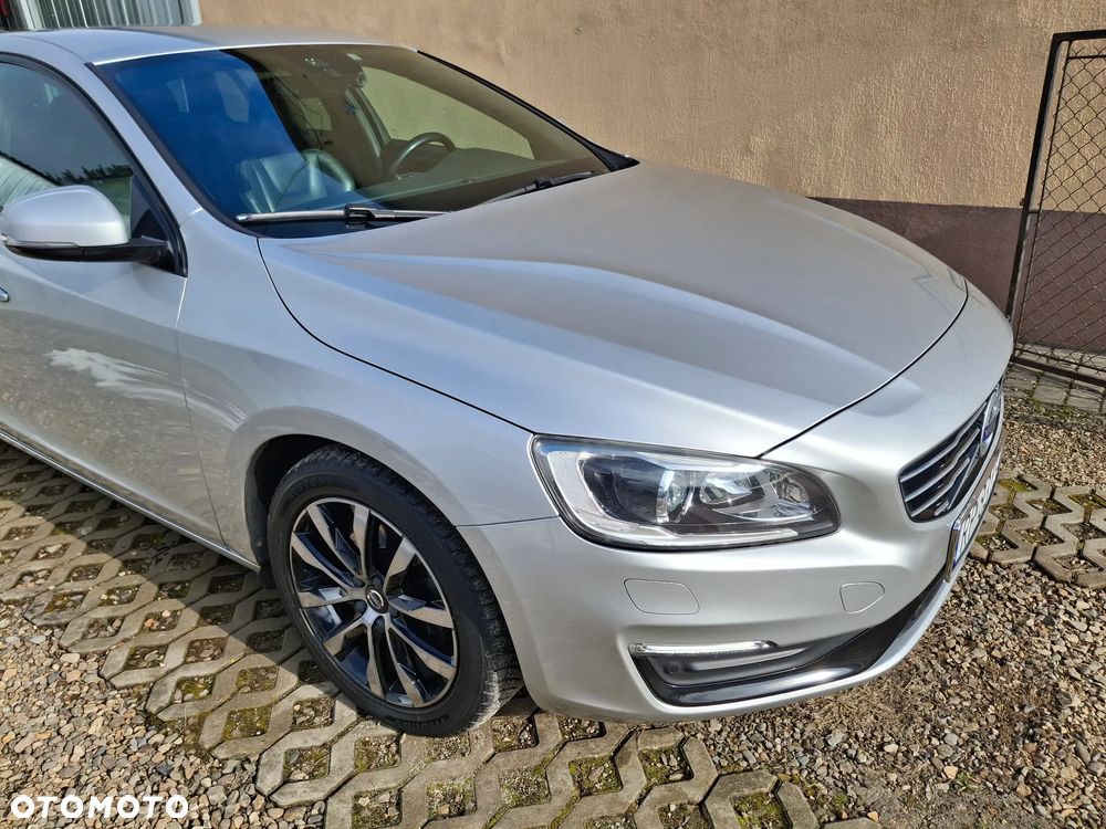 Volvo V60 D3 Geartronic Momentum - 4