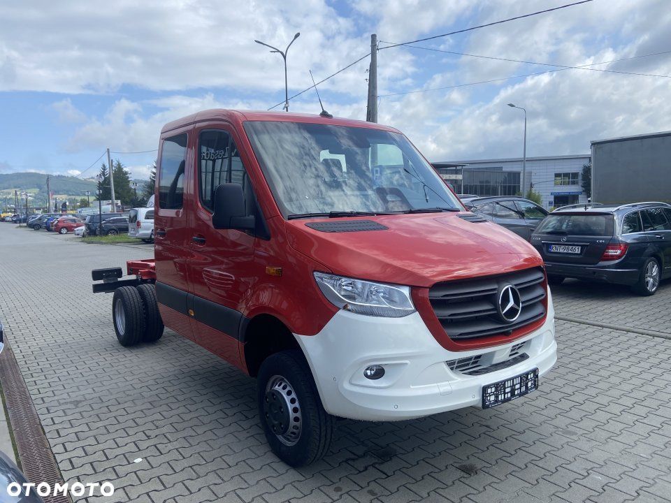 Mercedes-Benz Sprinter - 2