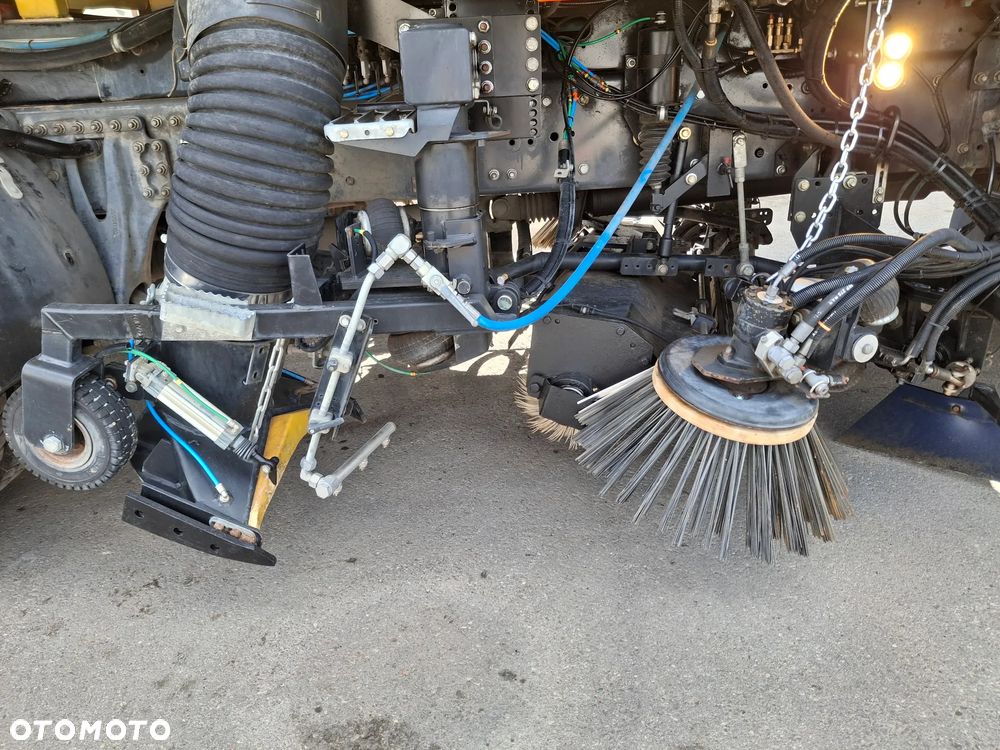 Renault C280 Zamiatarka SEMAT Zoeller FAUN Karcher 2 Silniki Rura Do Liści Listwy Ciśnieniowe Lanca 2 Zbiorniki Wody Szczotki L/R 2018r Euro 6 Motogodziny: 740MTH - 6