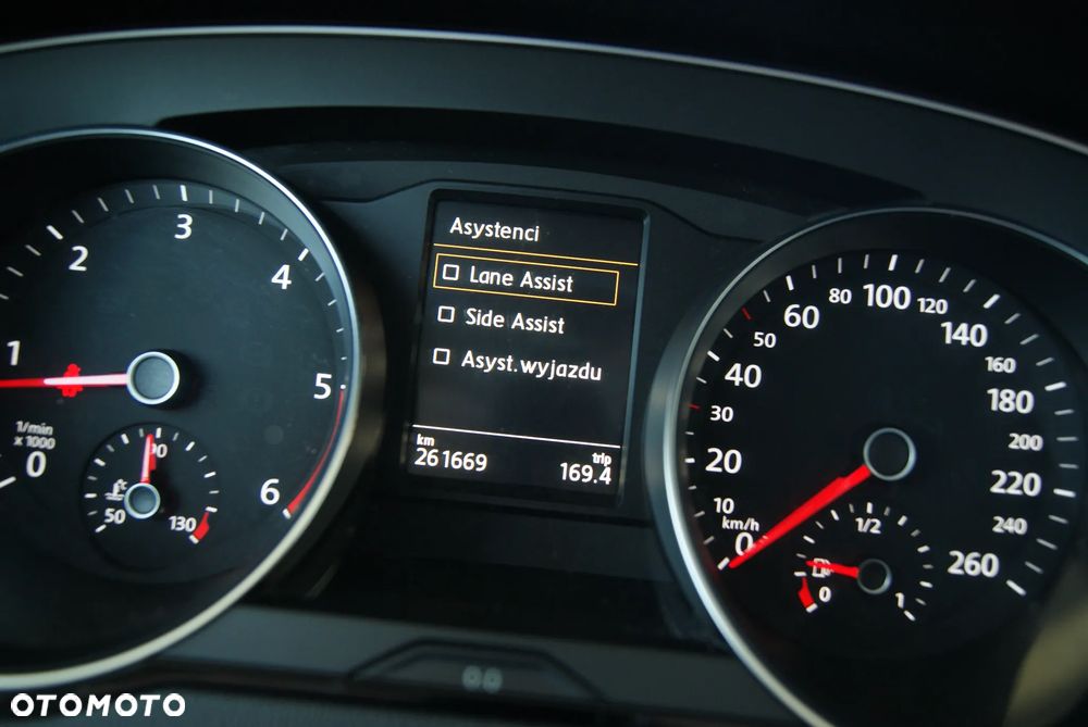 Volkswagen Passat 2.0 TDI (BlueMotion Technology) DSG Highline - 27