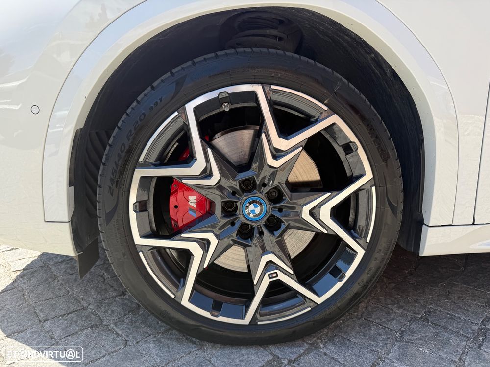 BMW iX2 eDrive20 Pack Desportivo M - 10
