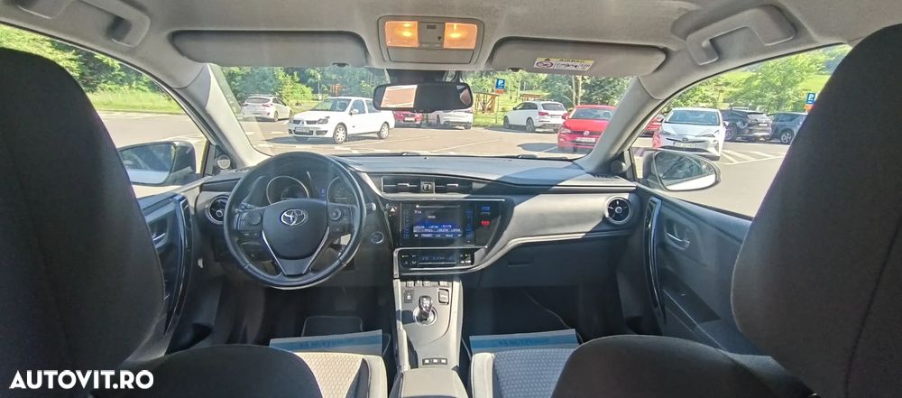 TOYOTA Auris 2018 — imagine 8