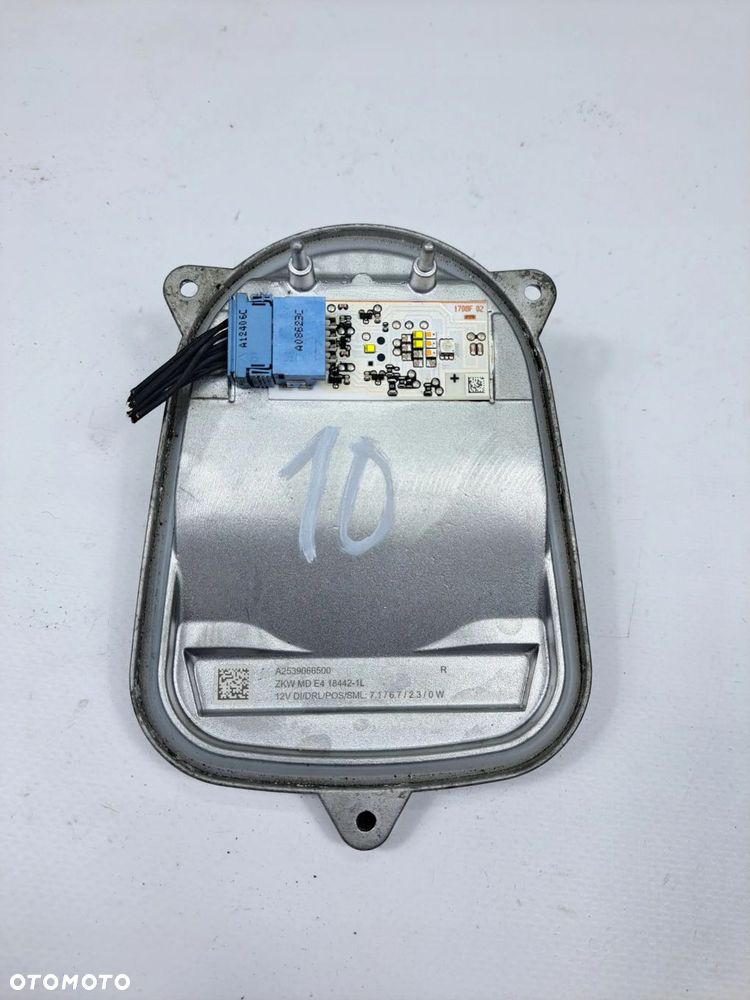 PRZETWORNICA MODUŁ LED DRL A2539066500 GLA GLC - 2