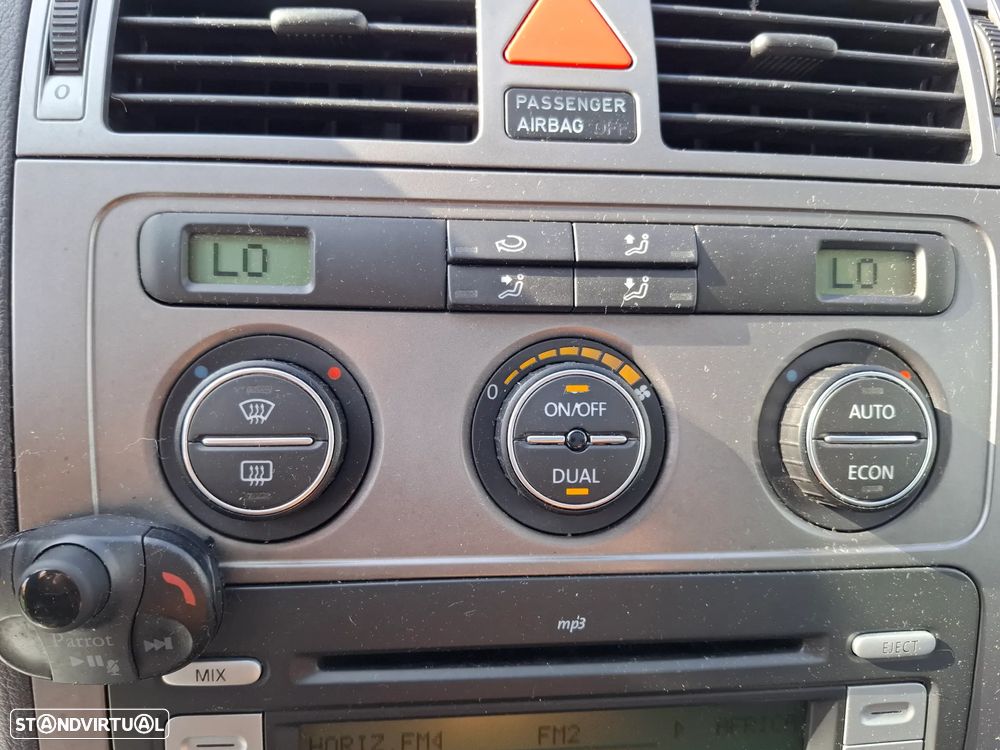 VW Touran 2.0 TDI Highline 7L - 11