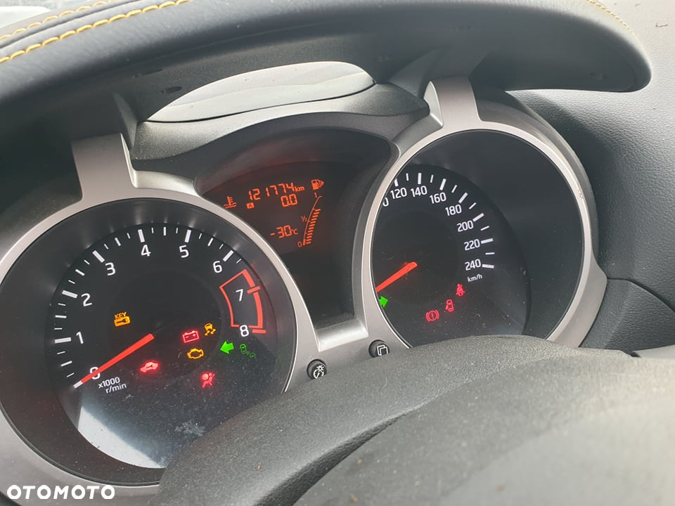 Nissan Juke 1.6 T Tekna - 10