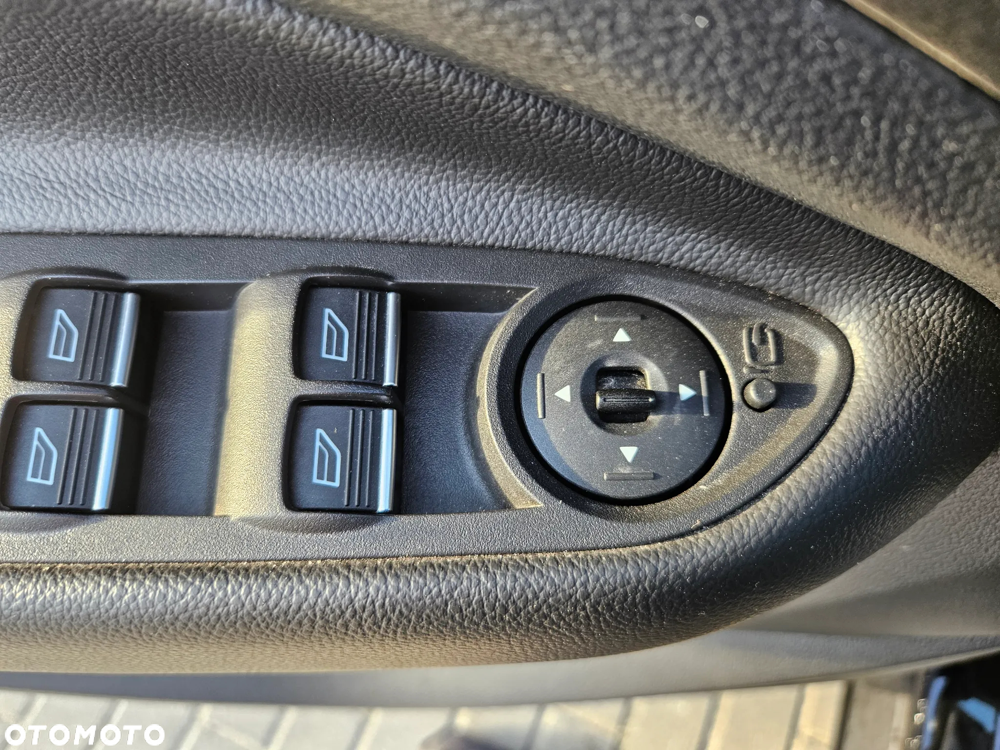 Ford Kuga 1.5 EcoBoost 2x4 Black & Silver - 21