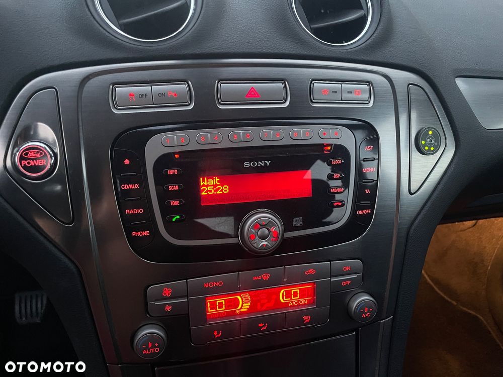Ford Mondeo 2.0 Titanium X - 11