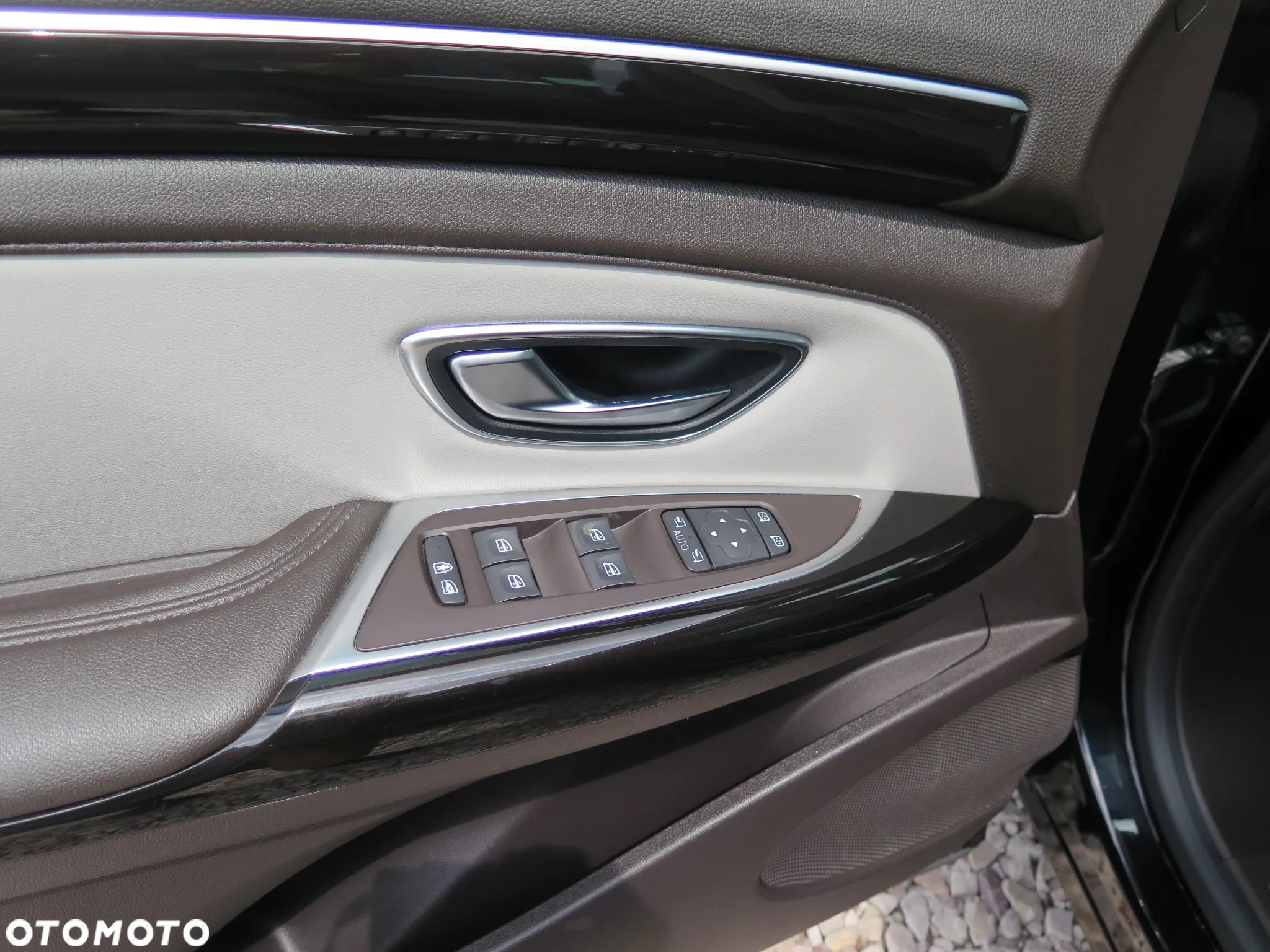 Renault Espace 1.8 TCe Energy Magnetic EDC 7os - 21