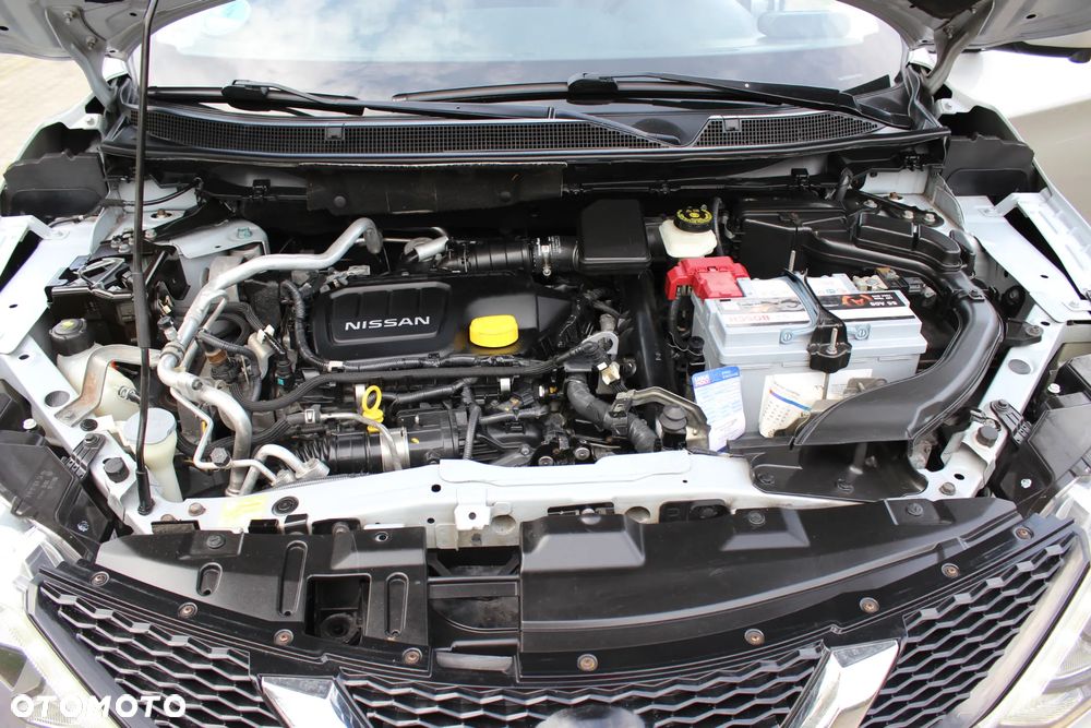 Nissan Qashqai 1.6 DCi Xtronic TEKNA - 36