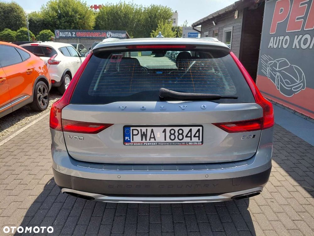 Volvo V90 Cross Country - 7