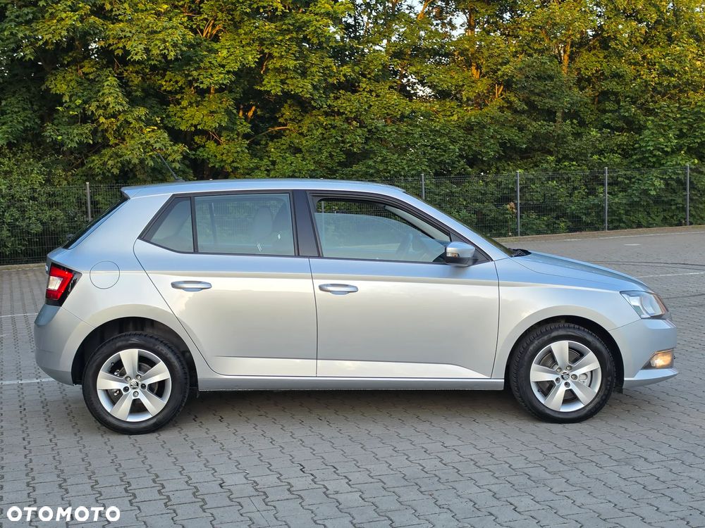 Skoda Fabia 1.2 TSI Active - 27