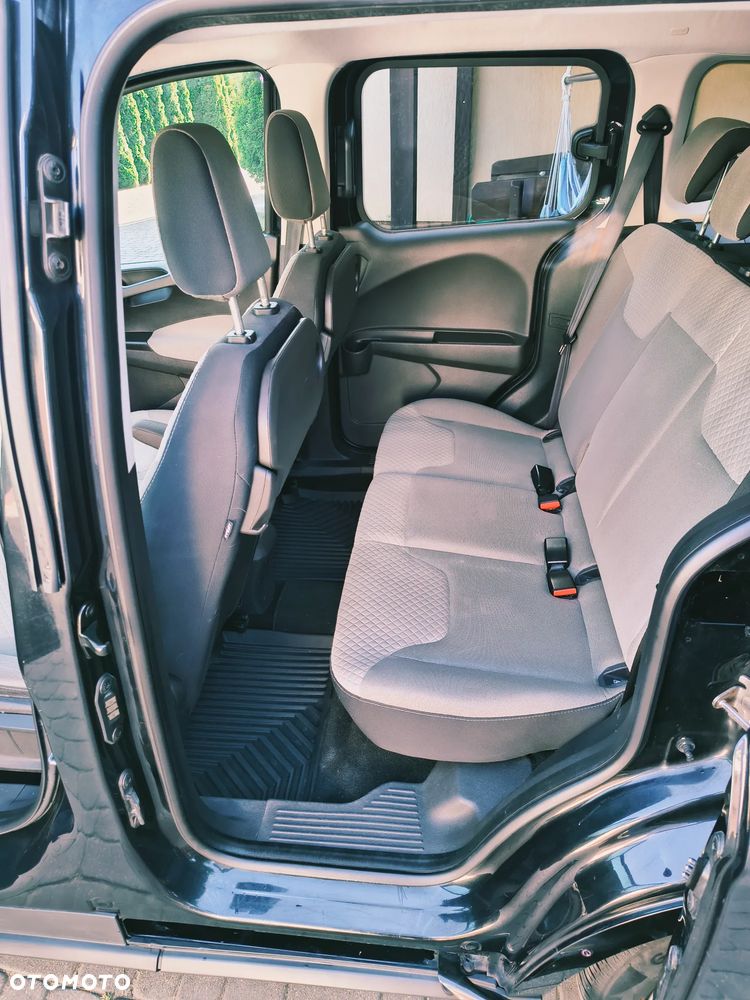 Ford Tourneo Courier 1.0 EcoBoost Titanium - 38