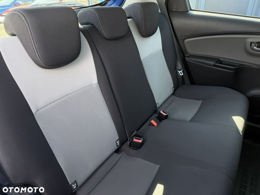 Toyota Yaris 1.5 Premium - 33