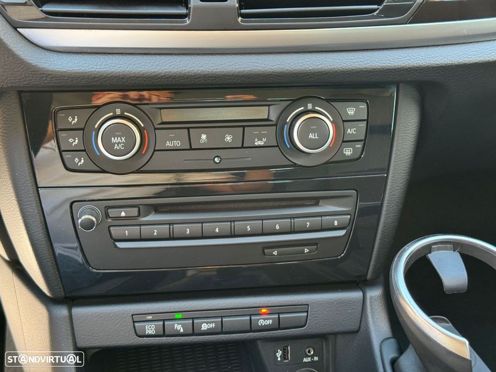 BMW X1 18 d sDrive Line Sport - 13