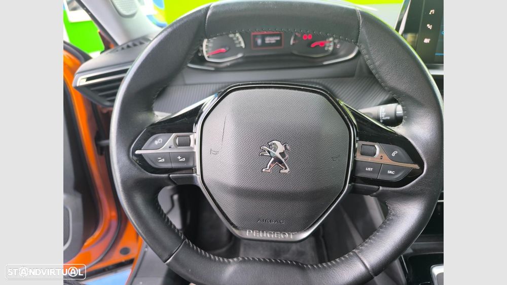 Peugeot 2008 1.2 PureTech Allure - 8