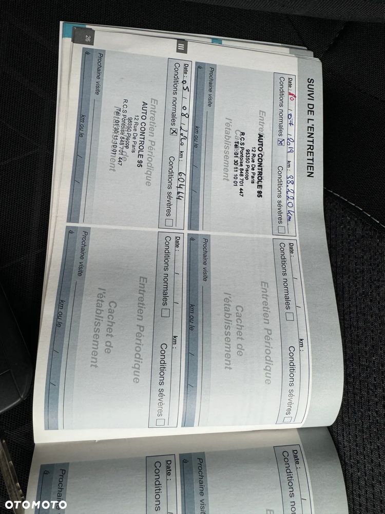 Peugeot 2008 1.6 BlueHDi Style - 39