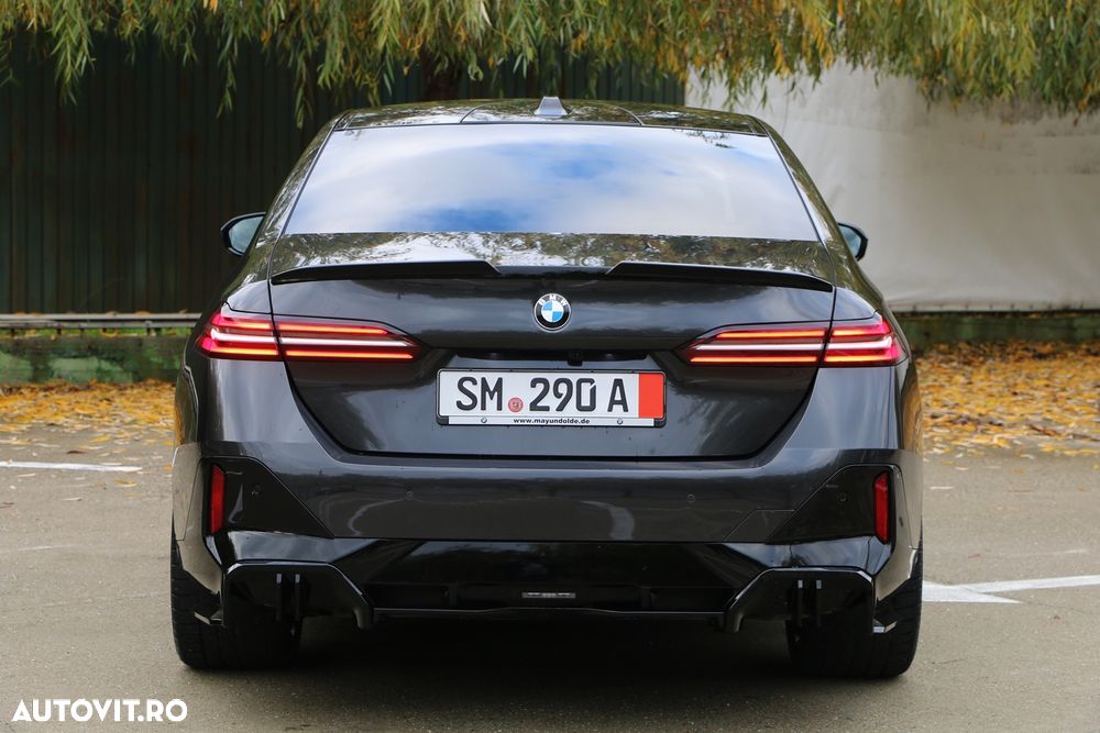 BMW Seria 5 520d AT MHEV - 23