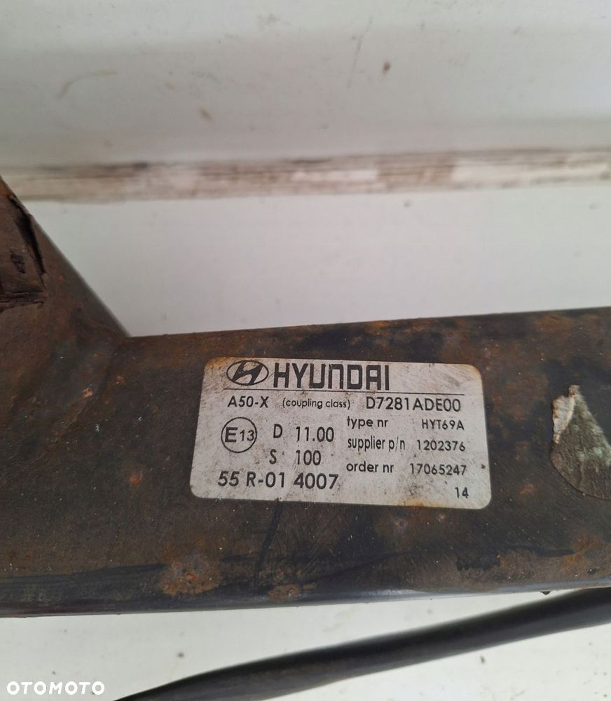 hyundai tucson ii iii hak odpinany belka d7281ade00 oe - 2