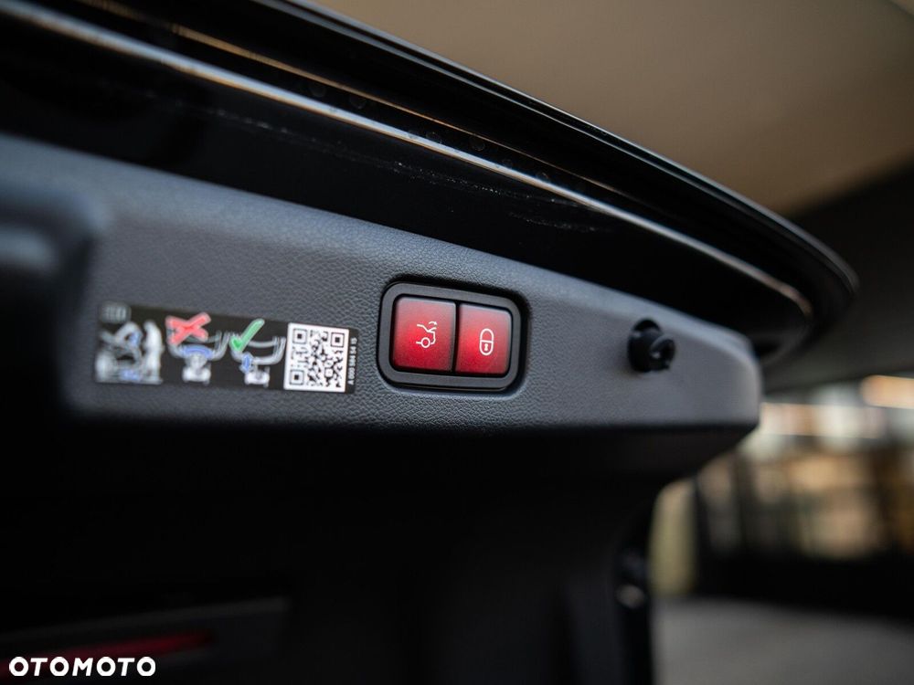 Mercedes-Benz Klasa E - 28