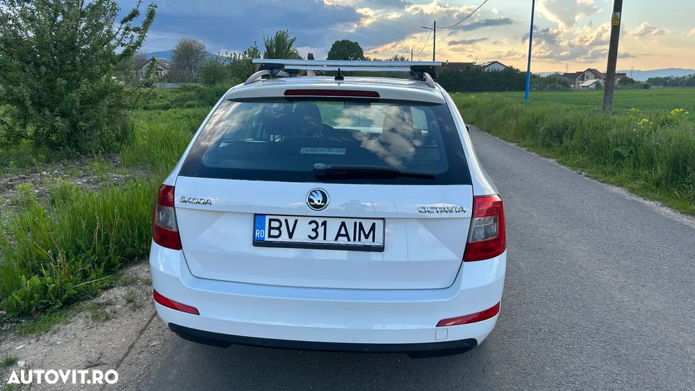Skoda Octavia 1.6 TDI AMBITION - 4