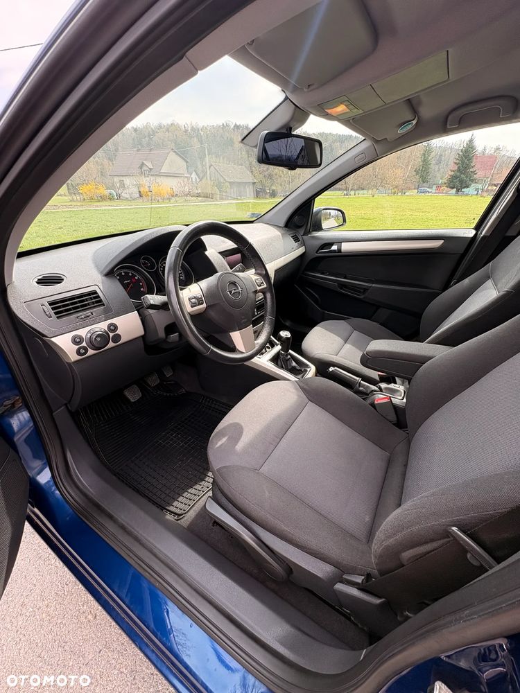 Opel Astra 1.6 - 13