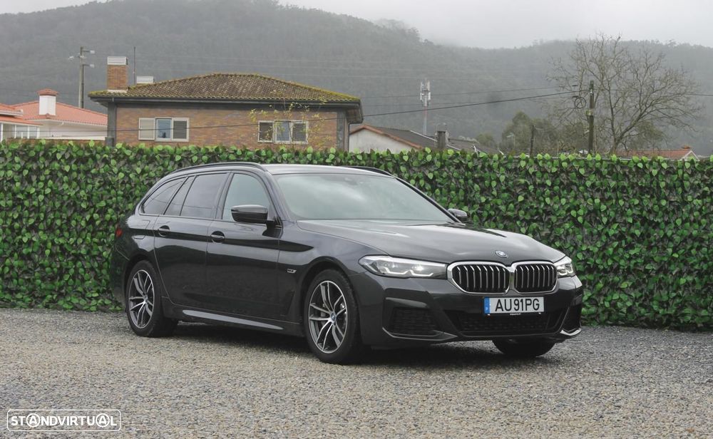 BMW 530 e Pack Desportivo M - 2