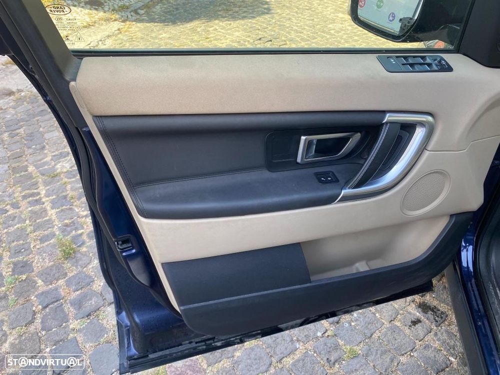 Land Rover Discovery Sport 2.0 TD4 HSE Luxury 7L Auto - 10