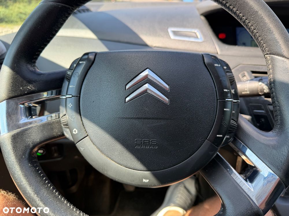Citroën C4 Picasso 1.8i SX - 19
