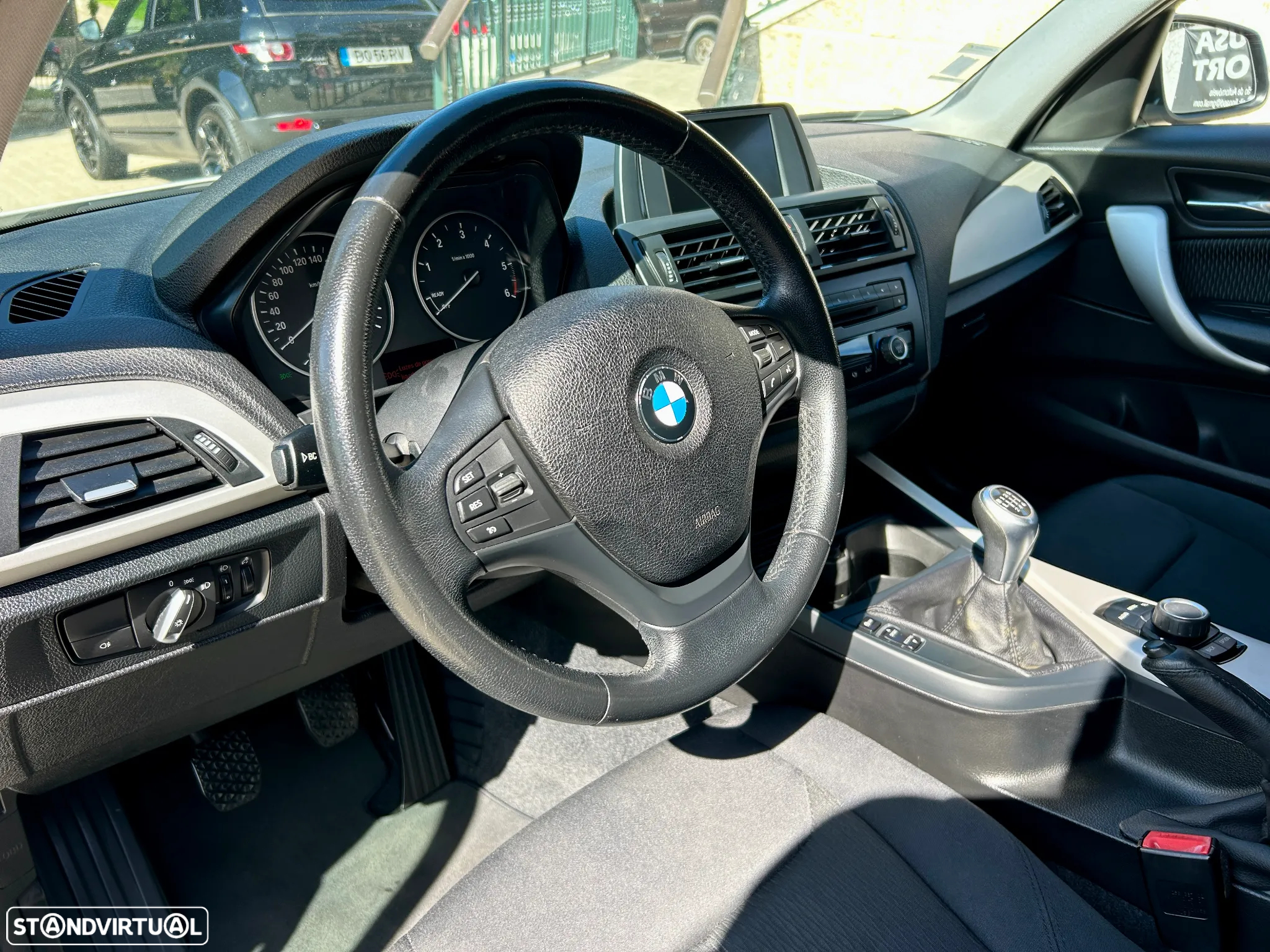 BMW 120 d Line Urban - 15